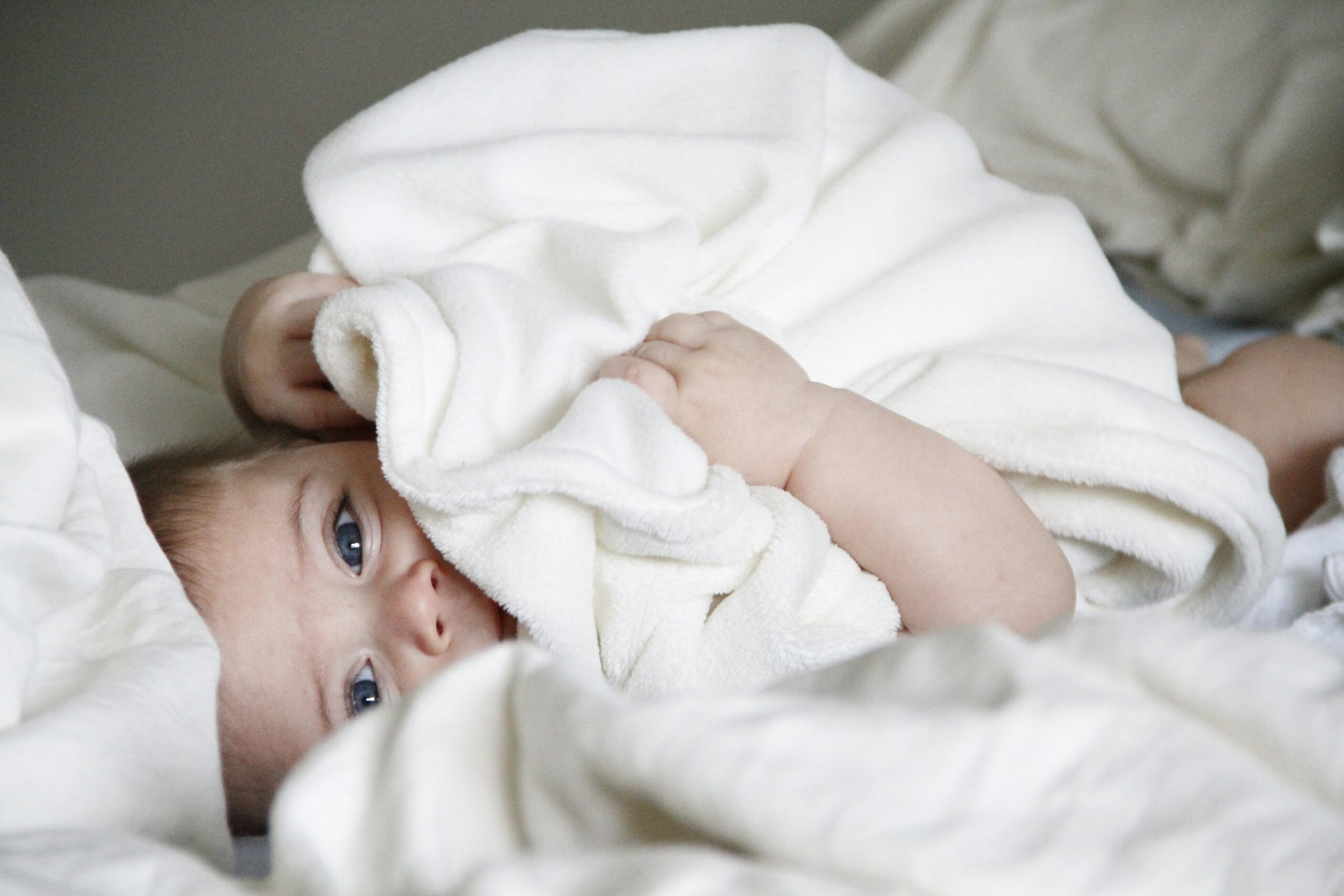 You are currently viewing Baby Sleep Solutions: How to Help Your Little One Sleep Better